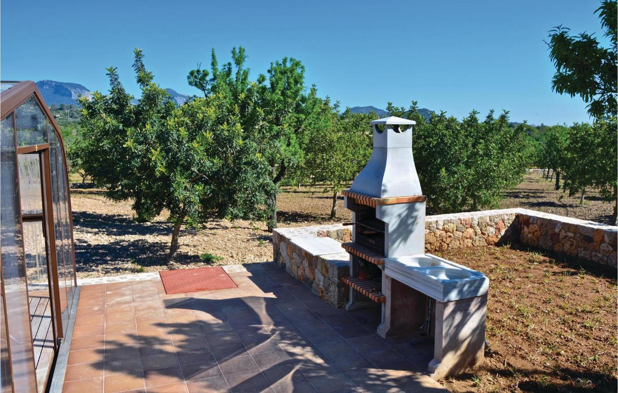 Semesterbostad Beautiful In Santa Maria With Kitchen